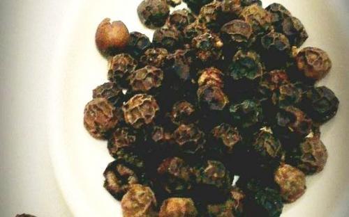Picture of: Black Pepper (Kali Mirch)- Secret Indian Recipe