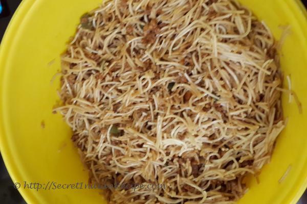 Egg Chicken Chow with Capsicum