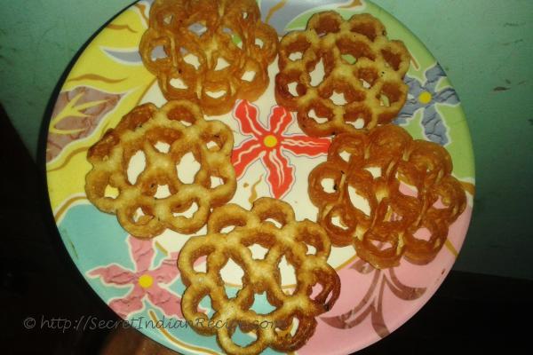 Achappam (Kerala style rosette cookies)
