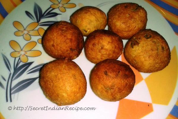 Bonda ( Fried besan flour balls)