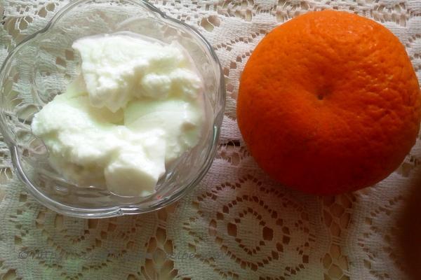 photo of santrayache raite (mustard flavoured orange raita)
