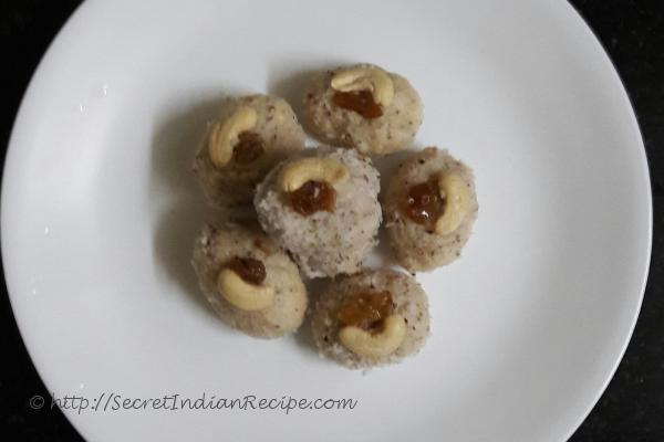 COCONUT LADOO