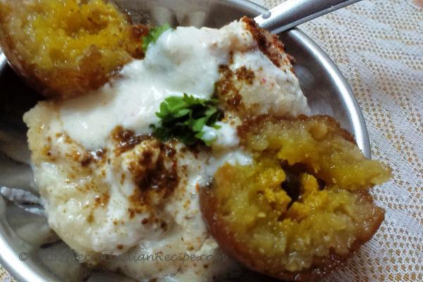 photo of Bread Aloo Dahi Bara