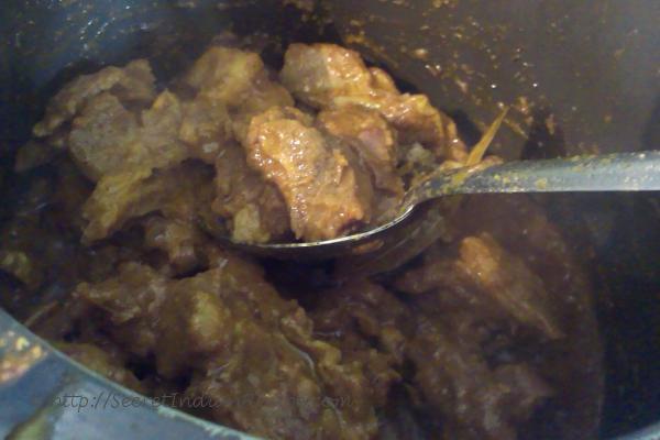 photo of kosha mangsho (mutton in thick gravy)