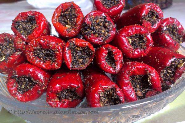 photo of lal mirch ka achaar (red chili pickle)