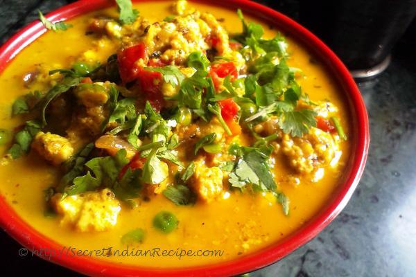 photo of paneer korma (mashed cottage cheese in creamy gravy)