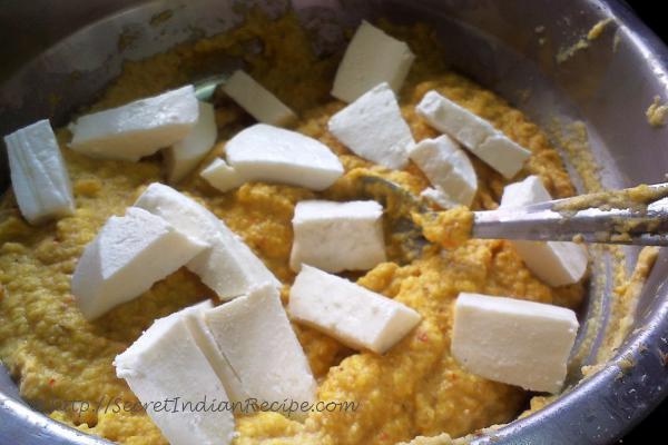 photo of paneer pakora (cottage cheese fitters)
