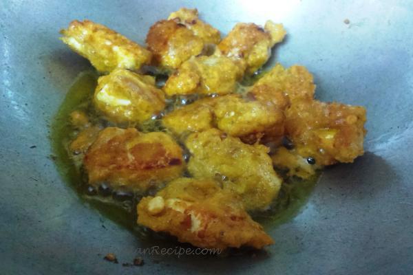photo of paneer pakora (cottage cheese fitters)