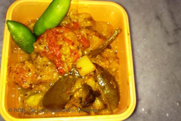 Sarsonwali Baigan ki sabzi
