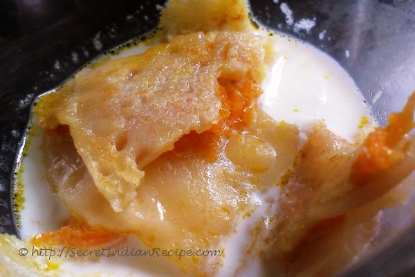 photo of gajorer pattisappte (carrot pancake)