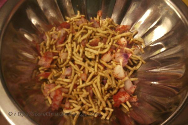 photo of bhujia ka paratha (gram flour snack paratha)
