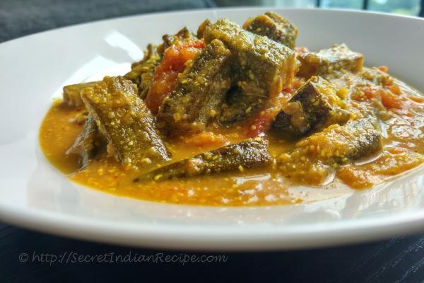 photo of sarso bhindi / shorshe bhindi (mustard bhindi curry)