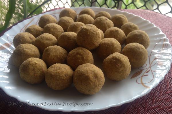 photo of whole mung dry dates ladoo