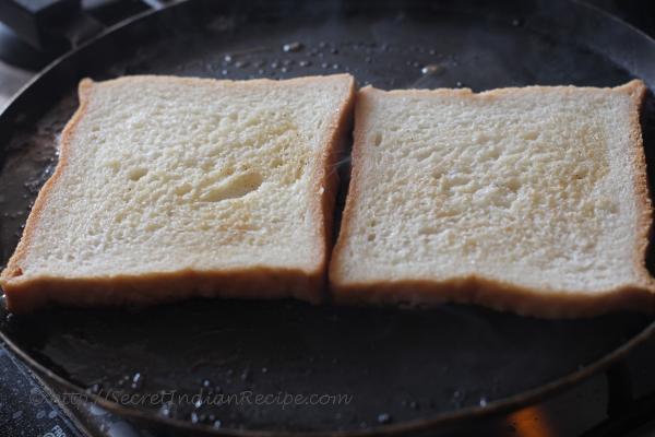 photo of French toast while roasting