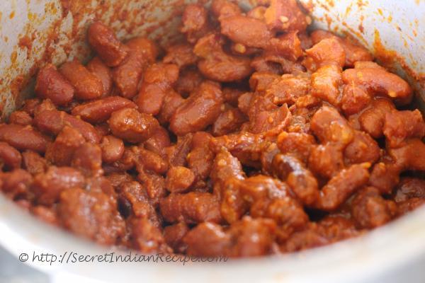 photo of rajma being cooked