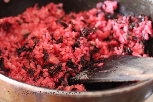 photo of keerai saadam cooking