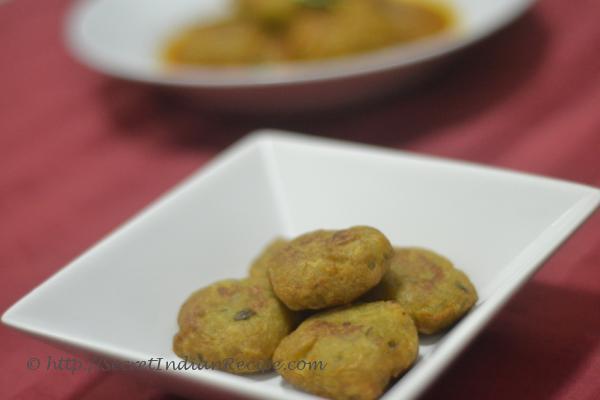 photo for Kele Aur Aloo Ki Tikki( Raw Banana and Potato snacks)