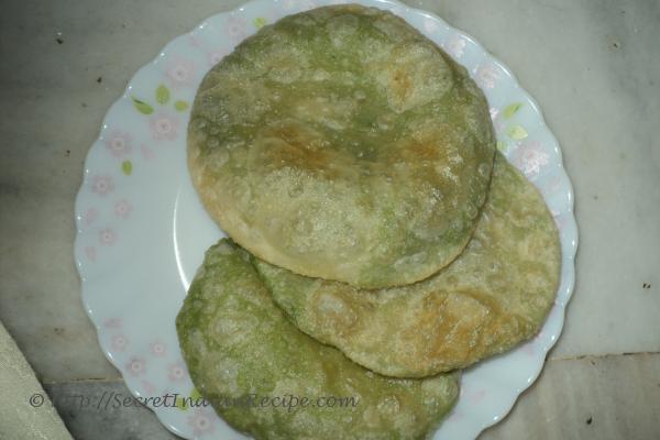 image of Hare Matar ki kachori ( Green Pea kachori)