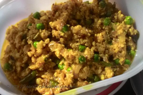 Paneer Bhurji prepared for layering.