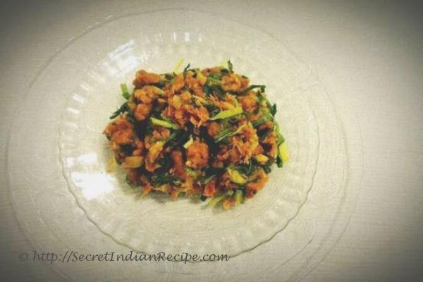 Pic Of : Spring Onions Recipe (Kadyadhi Peeth perun bhaji)