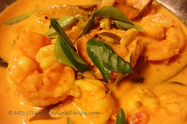 photo of konjum paccha maangayum thenga aracha curry