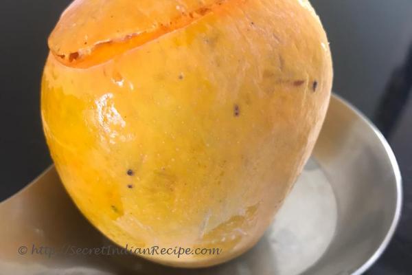 photo of stuffed mango kulfi