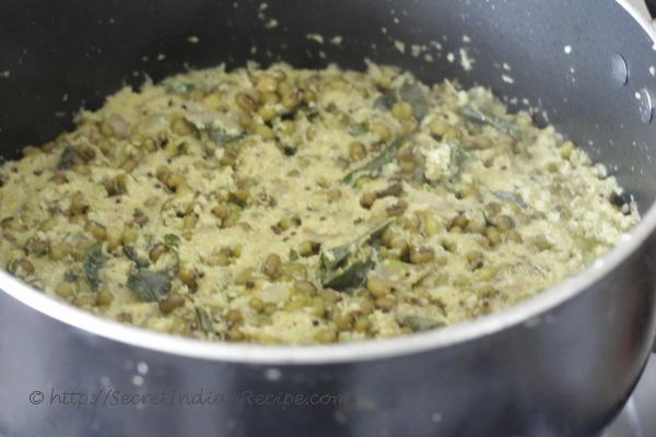photo of cherupayar thoran cooking