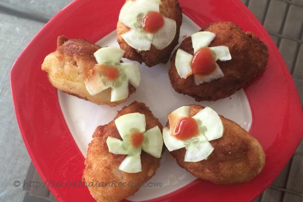 photo of cheesy bread rolls