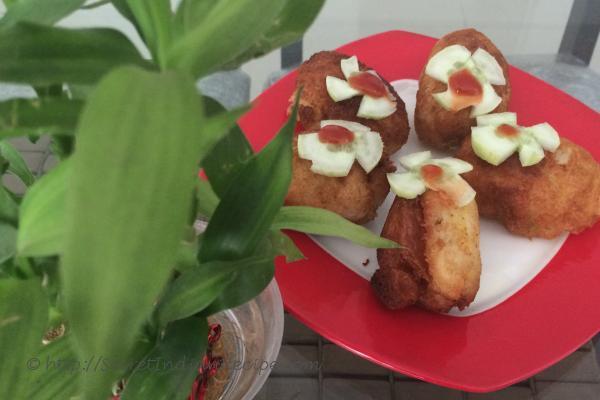 photo of cheesy bread rolls