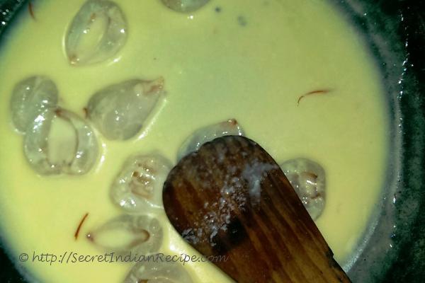 photo of litchur payesh (litchi kheer)