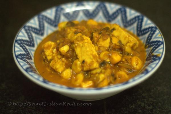 photo of makkai paneer curry