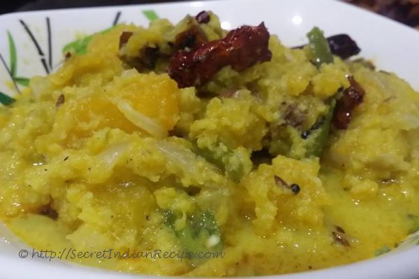 photo of Mathenga Erissery (Pumpkins mashed and cooked with coconut)