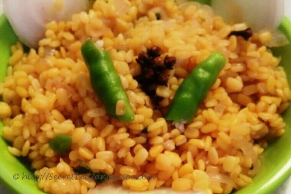 photo of pesarapappu kura / yellow moong dal dry curry