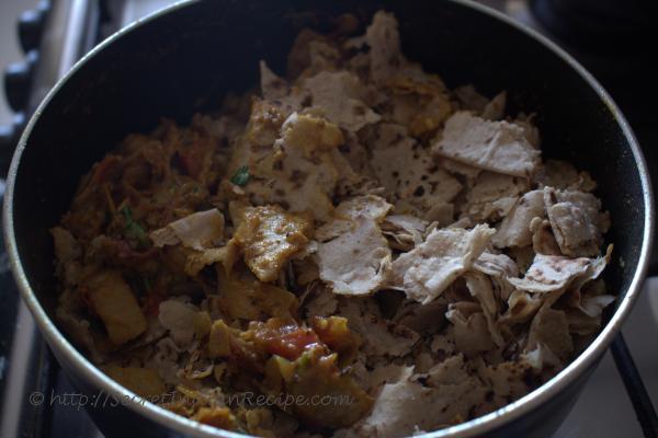 photo of kothu chapathi cooking