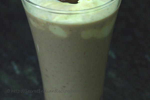photo of saudi shake (milk shake with dates)