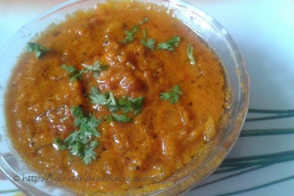 Fenugreek curry with roasted garlic and indian spices