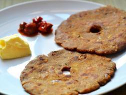 Picture of: Thalipeeth (A Marathi traditional flat bread recipe)